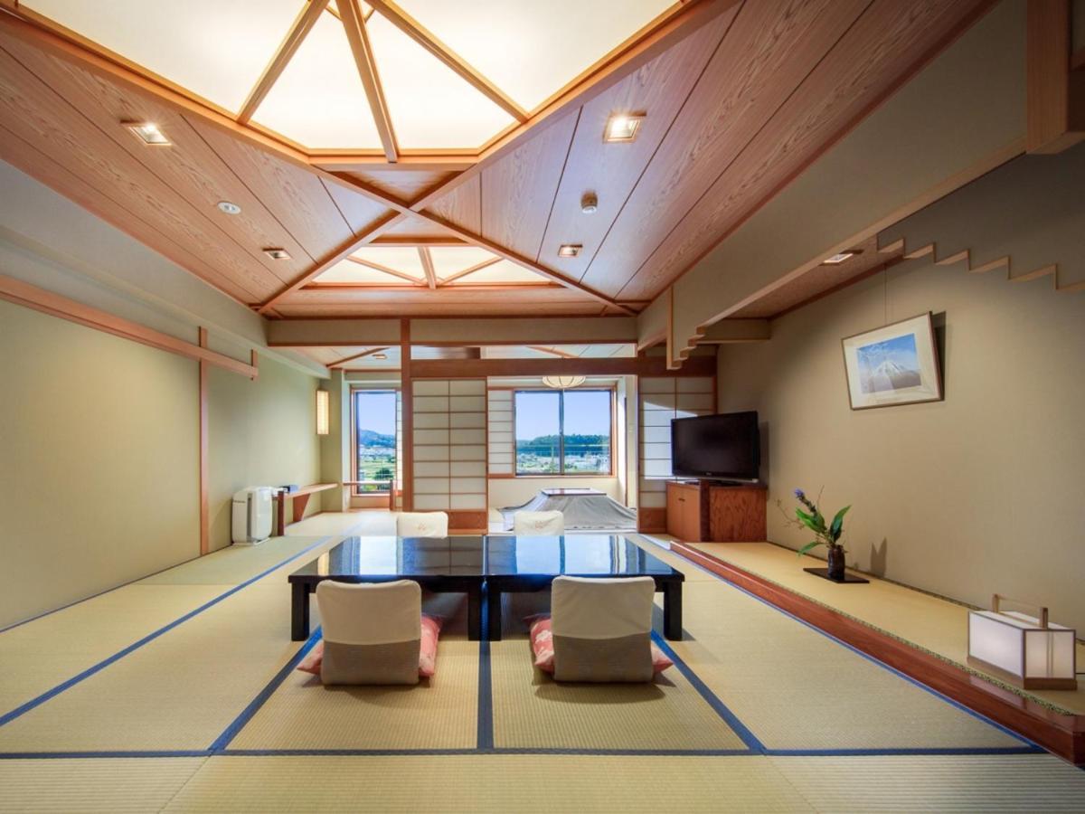 Kaneyamaen Fujiyoshida Exterior photo
