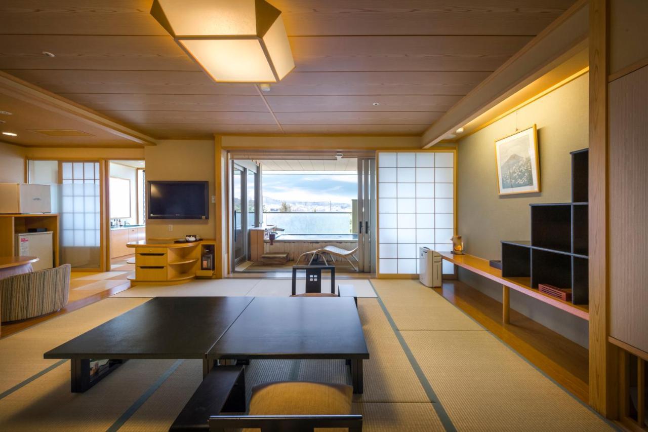 Kaneyamaen Fujiyoshida Exterior photo