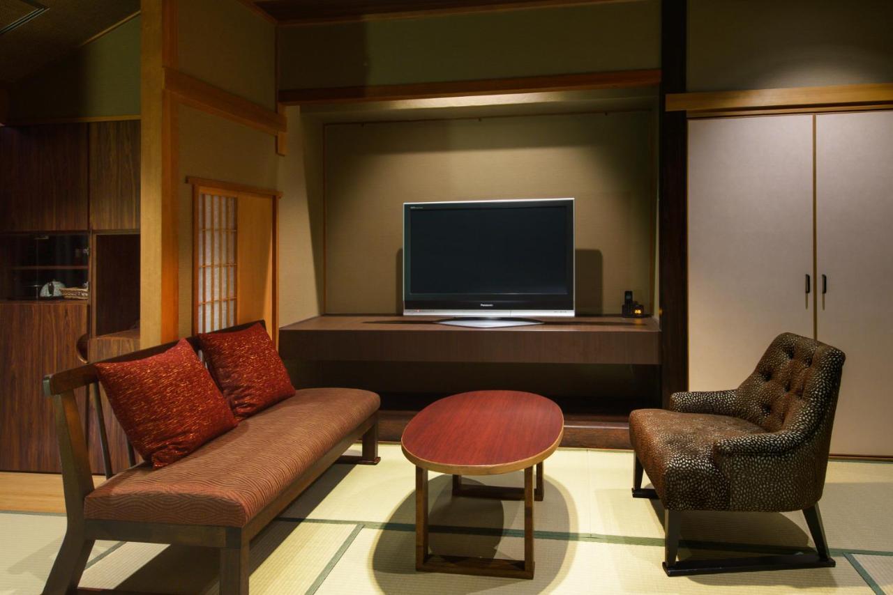 Kaneyamaen Fujiyoshida Exterior photo